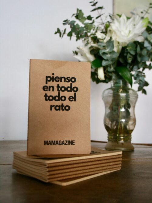 Libreta de escritura "Pienso en todo. Todo el rato"