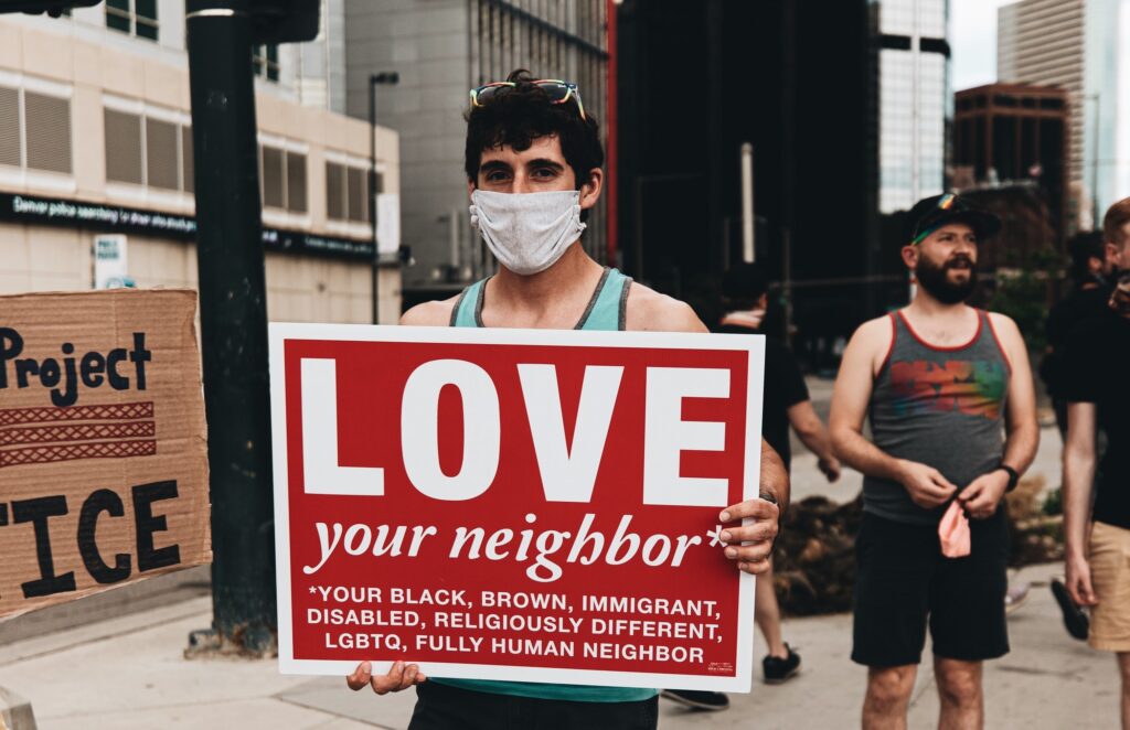 5 CONSEJOS PARA CRIAR HIJOS ANTIRRACISTAS